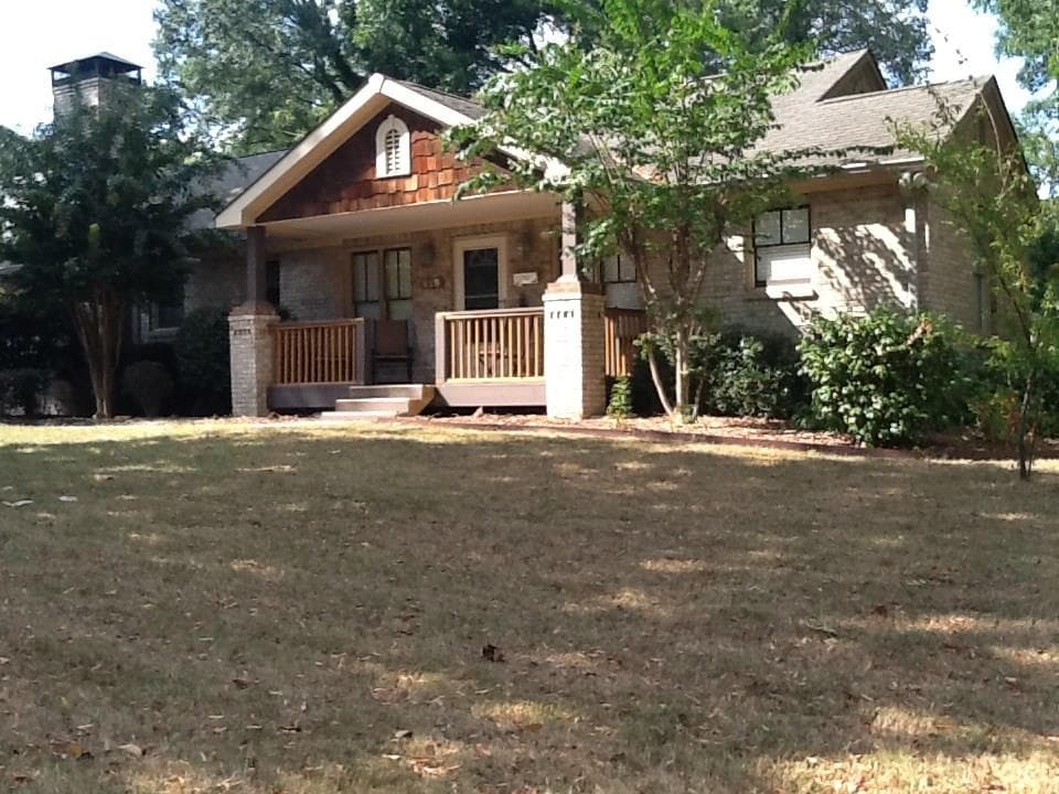 3 bedroom, 1,484 sq ft single family residence sold at 428 Whitlock Avenue, Marietta, GA 30064