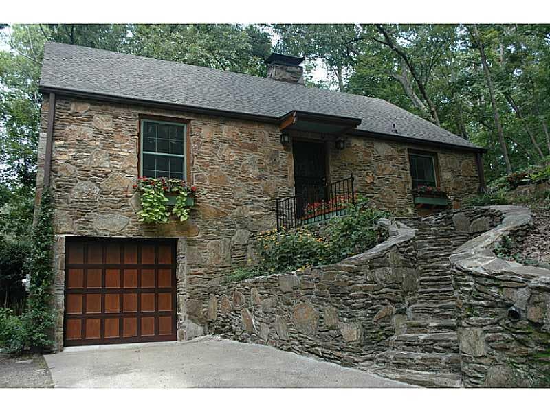 2 bedroom single family residence sold at 590 Mountain Way, Atlanta, GA 30342