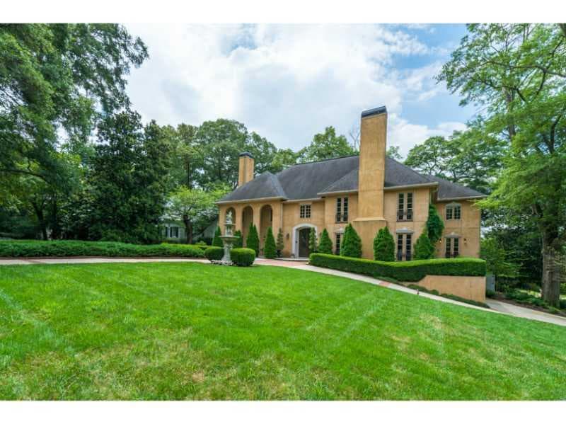 5 bedroom, 7,451 sq ft single family residence sold at 420 Peachtree Battle Avenue, Atlanta, GA 30305