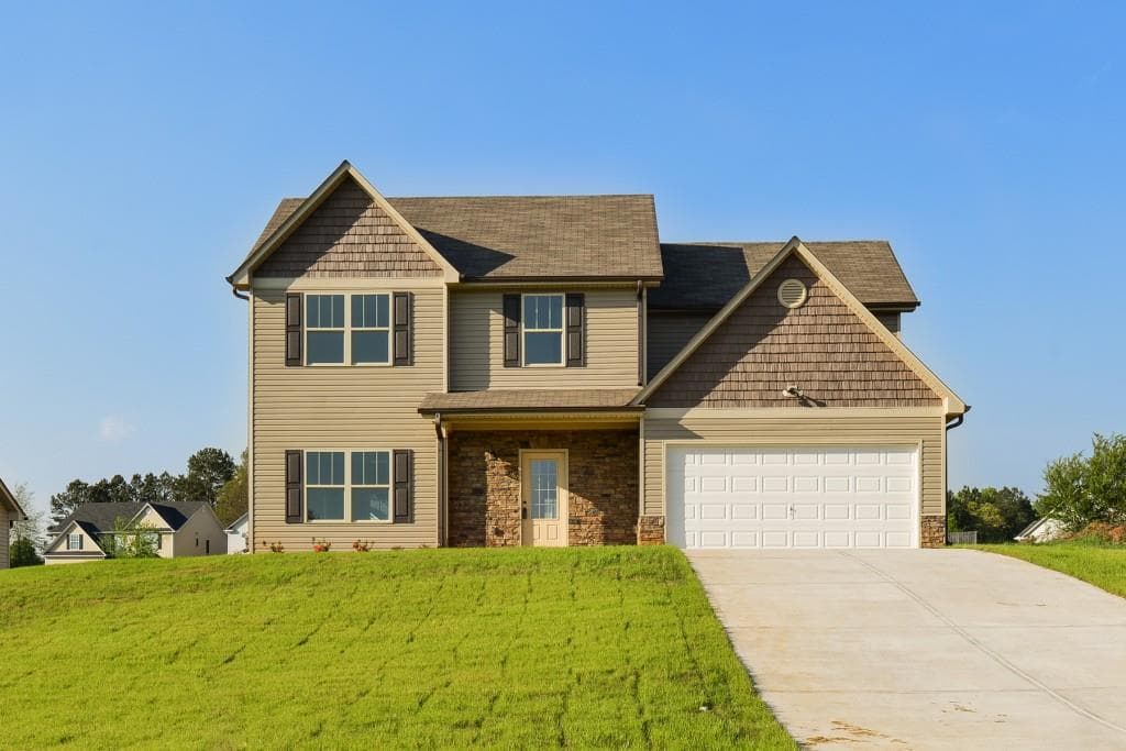 4 bedroom, 2,126 sq ft single family residence sold at 138 Brookhaven Drive, Villa Rica, GA 30180