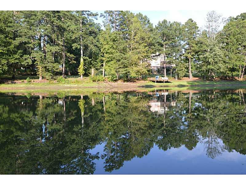2,492 sq ft single family residence sold at 544 N Lake Lane, Canton, GA 30115