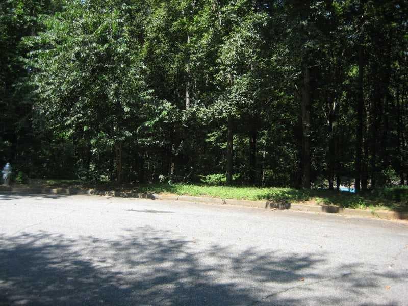 single family residence sold at Lot 19 Huntcliff Court, Sandy Springs, GA 30350