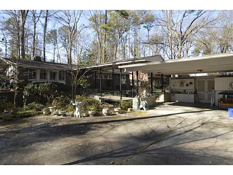 3 bedroom, 1,794 sq ft single family residence sold at 1424 Montevallo Circle, Decatur, GA 30033