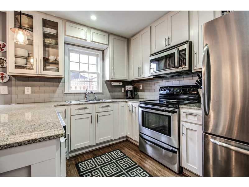 2 bedroom, 1,020 sq ft condominium sold at 1101 Collier Road F6, Atlanta, GA 30318