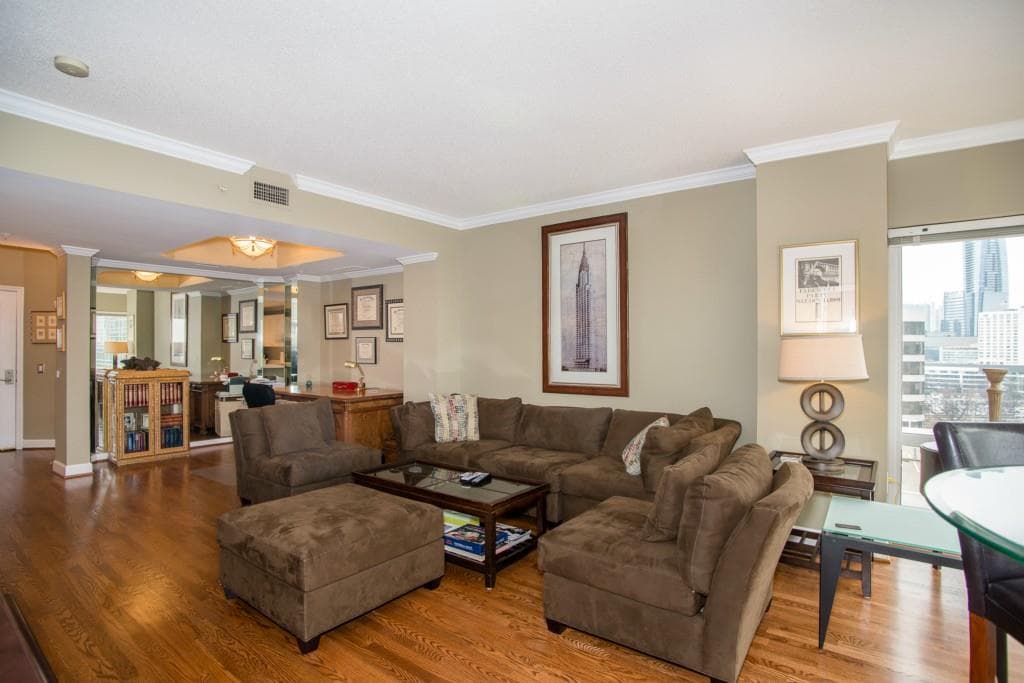 1 bedroom, 1,018 sq ft condominium sold at 3475 Oak Valley Road 1040, Atlanta, GA 30326
