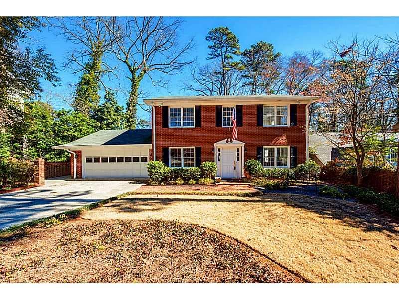 4 bedroom, 2,172 sq ft single family residence sold at 1923 Sunbury Place, Atlanta, GA 30318