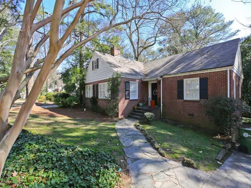 3 bedroom, 1,636 sq ft single family residence sold at 2985 Dale Drive, Atlanta, GA 30305