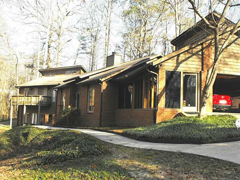 4 bedroom, 3,711 sq ft single family residence sold at 352 Maple Wood Drive, Lawrenceville, GA 30046