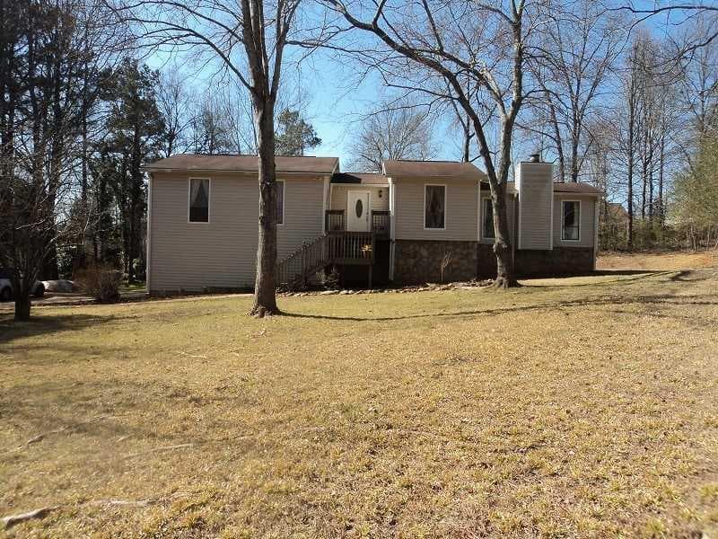 3 bedroom, 1,469 sq ft single family residence sold at 975 Bernice Court, Lawrenceville, GA 30045