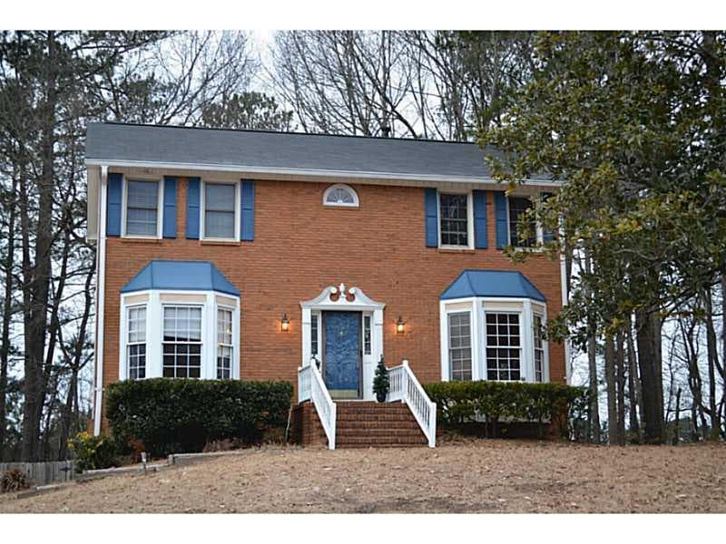 3 bedroom, 2,340 sq ft single family residence sold at 124 Fitchburg Drive, Woodstock, GA 30189