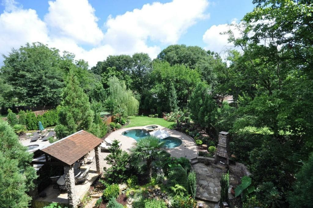 4 bedroom, 4,371 sq ft single family residence sold at 1310 Star Drive, Atlanta, GA 30319