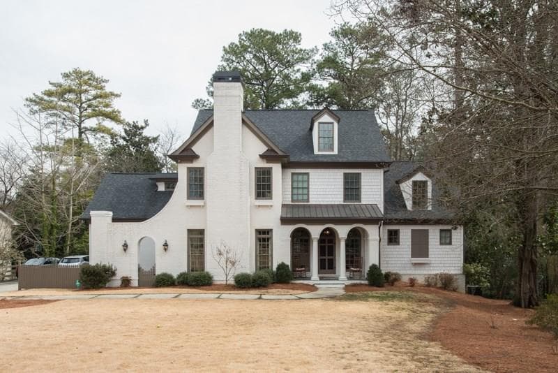 5 bedroom, 4,781 sq ft single family residence sold at 3277 Pine Meadow Road, Atlanta, GA 30327