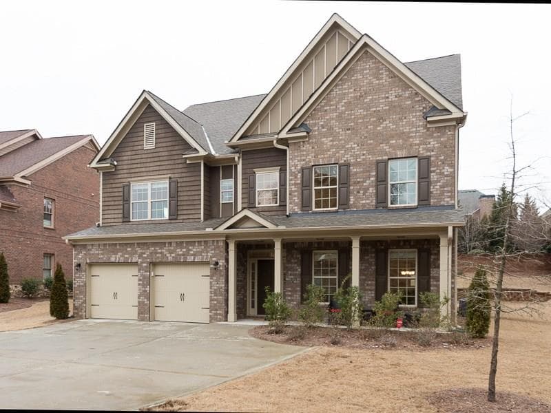 7 bedroom, 4,555 sq ft single family residence sold at 7805 Stratford Lane, Sandy Springs, GA 30350