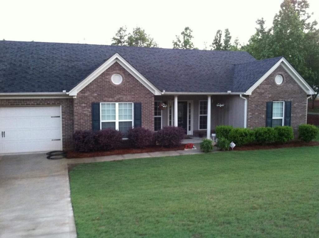 3 bedroom, 1,726 sq ft single family residence sold at 118 Slate Avenue, Jefferson, GA 30549
