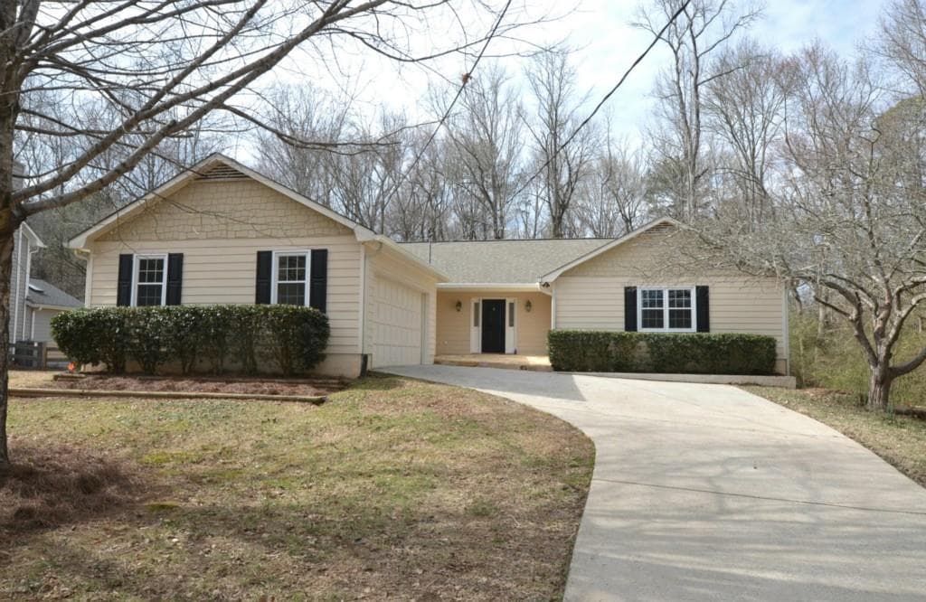 240 E Creek Circle, Roswell, GA 30076 — most recent listing photo