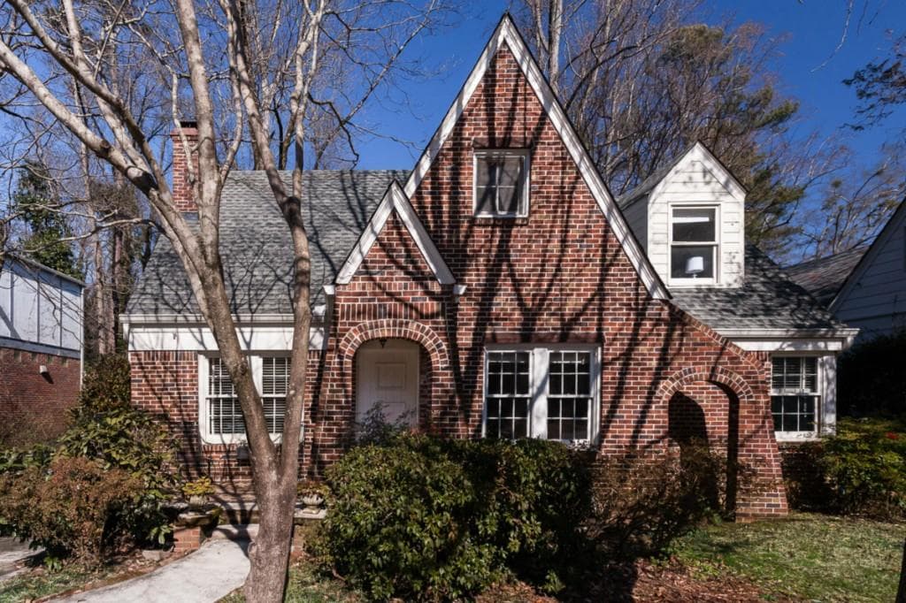 3 bedroom single family residence sold at 1718 Ridgewood Drive, Atlanta, GA 30307