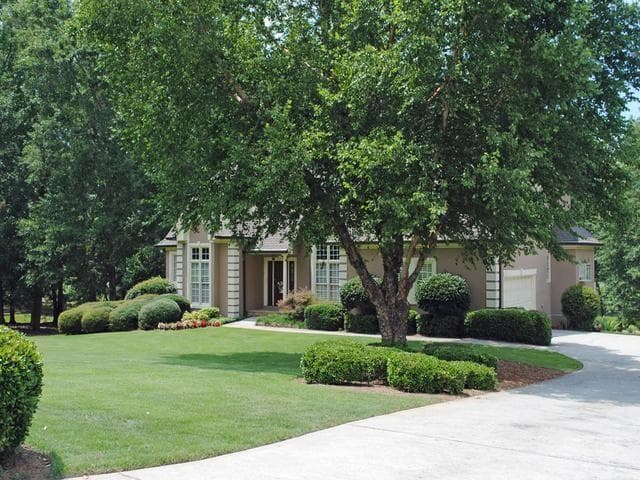 4 bedroom, 3,309 sq ft single family residence sold at 884 Fairway Drive, Monroe, GA 30655