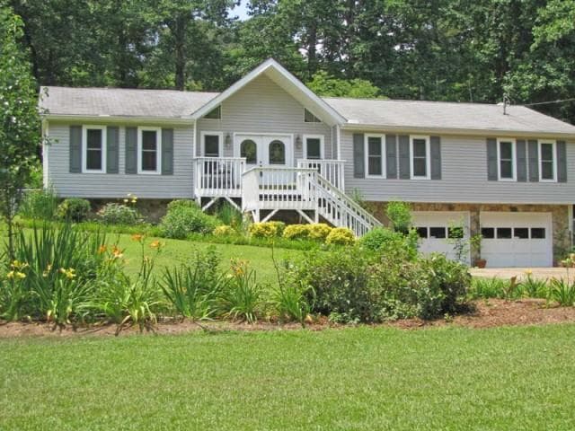 813 Randy Court, Woodstock, GA 30188 — most recent listing photo