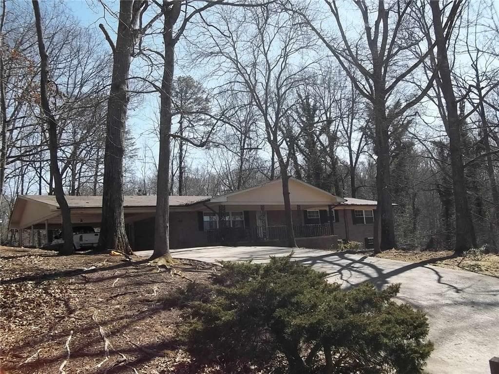 6 bedroom single family residence sold at 21 ELITA Drive, Gainesville, GA 30504