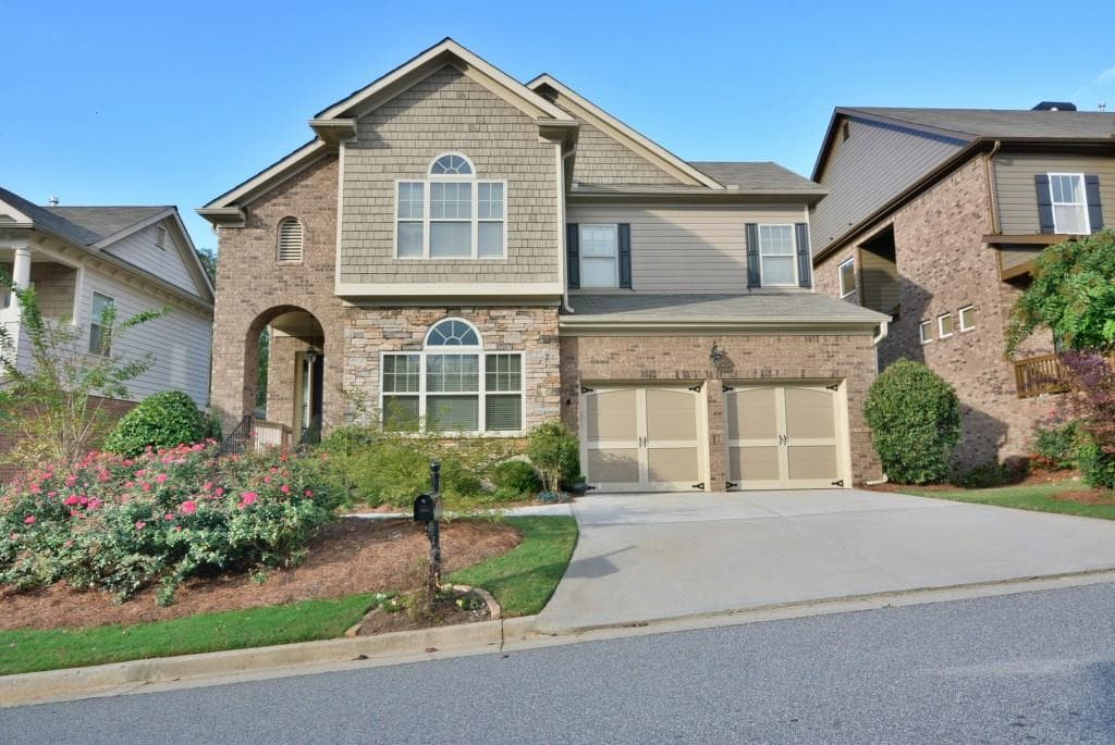 4 bedroom single family residence sold at 3270 Compass Way, Alpharetta, GA 30004