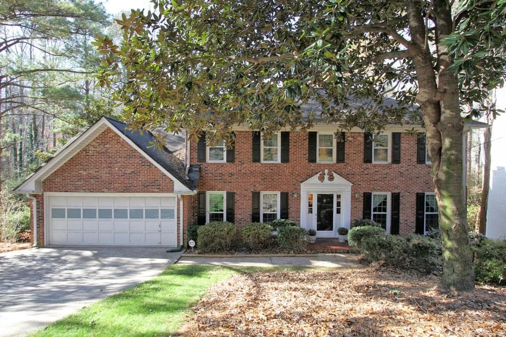 5549 Martina Way, Dunwoody, GA 30338 — most recent listing photo
