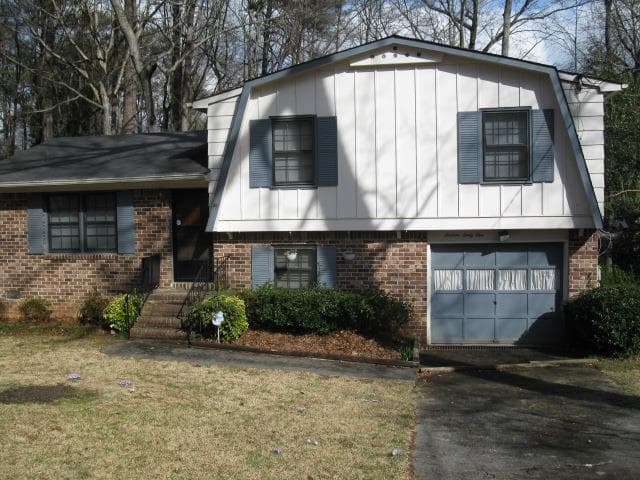 3 bedroom, 1,176 sq ft single family residence sold at 1661 Avon Avenue, Tucker, GA 30084