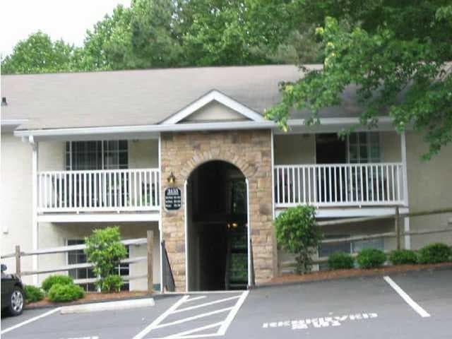 2 bedroom condominium sold at 3155 Seven Pines Court 102, Atlanta, GA 30339