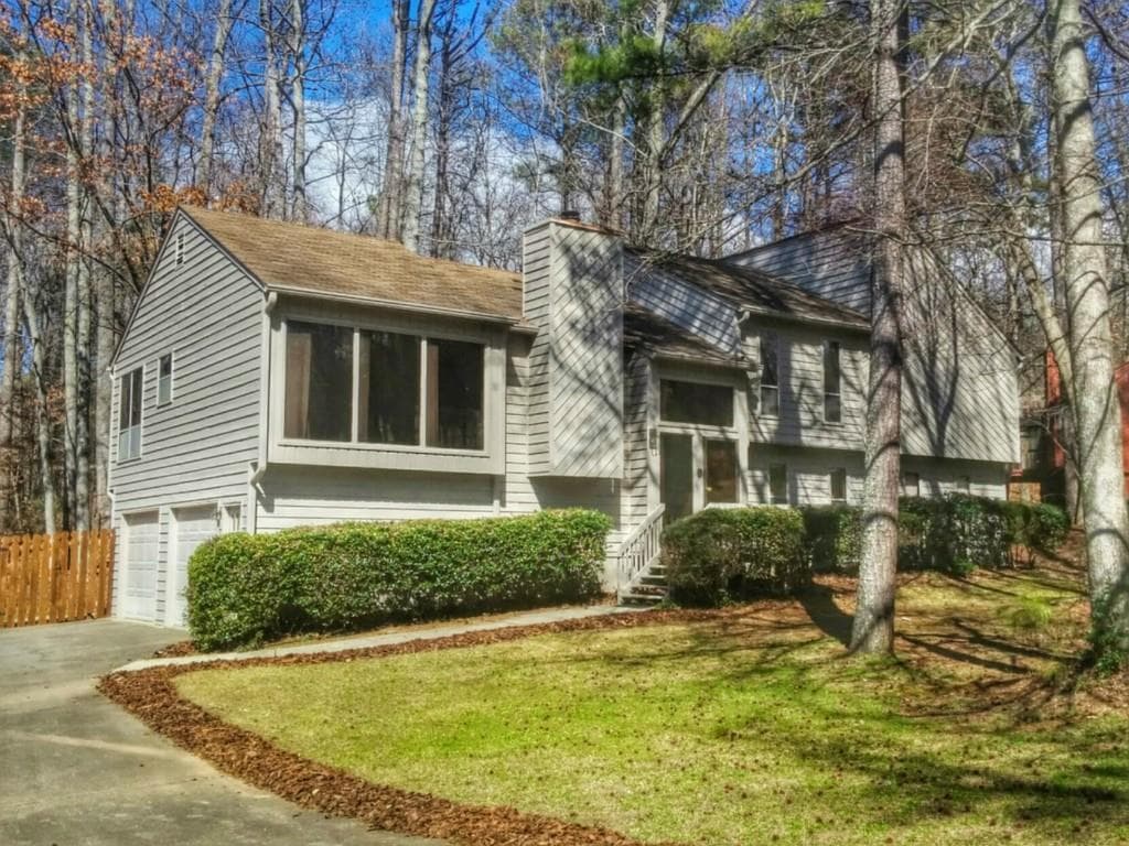1601 Valley Stream Drive, Marietta, GA 30062 — most recent listing photo