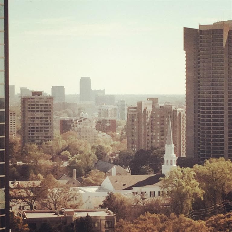 2 bedroom, 1,371 sq ft condominium sold at 2828 Peachtree Road 1801, Atlanta, GA 30305