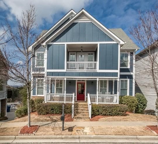 3 bedroom, 4,140 sq ft single family residence sold at 1732 Barfield Run, Atlanta, GA 30318