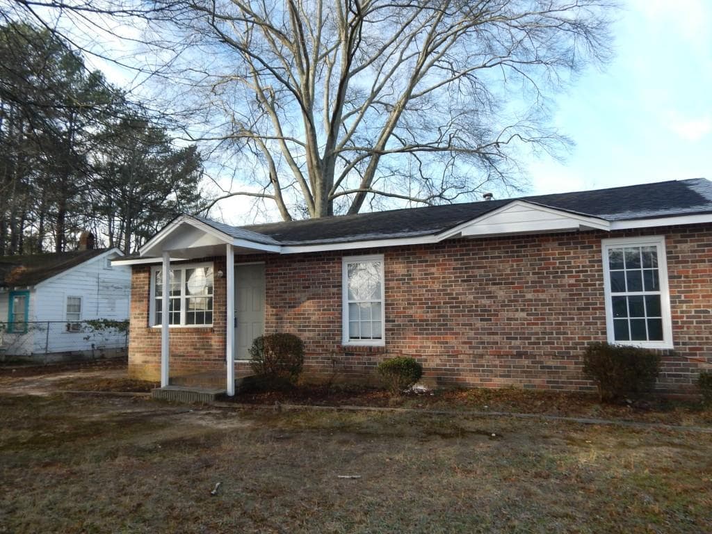 3 bedroom single family residence sold at 54 Pine Street, Austell, GA 30106
