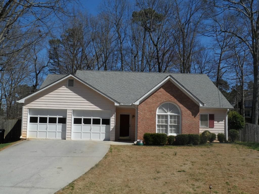 3 bedroom, 1,618 sq ft single family residence sold at 5575 Dusty Ridge Trail, Buford, GA 30518