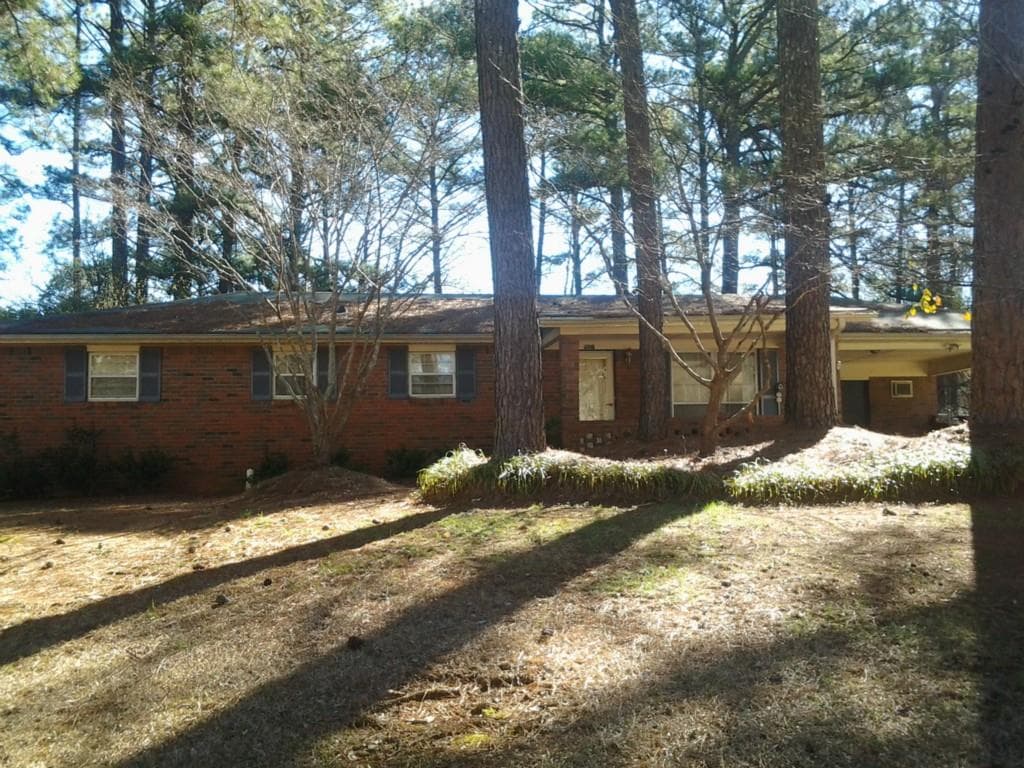 3 bedroom single family residence sold at 521 Mary Erna Drive, Fairburn, GA 30213