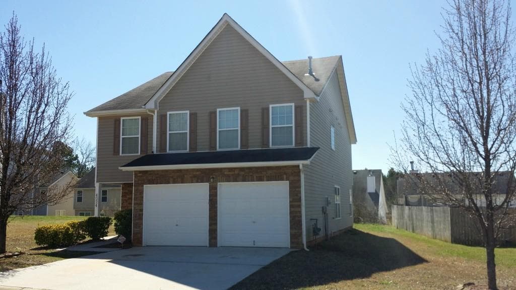 3 bedroom, 2,290 sq ft single family residence sold at 4024 Shaded Oasis Lane, Villa Rica, GA 30180