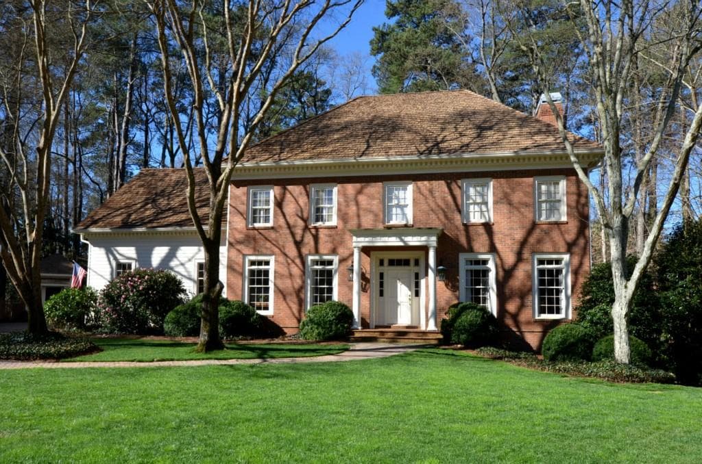 5 bedroom single family residence sold at 915 Club Station, Atlanta, GA 30319