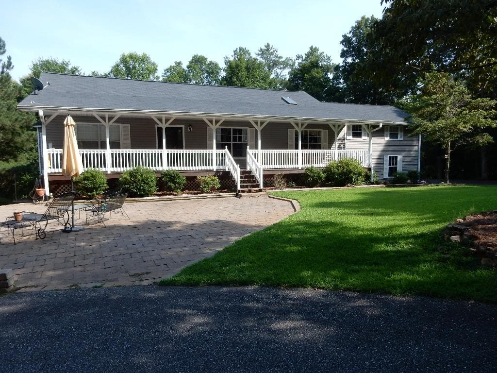 750 Knox Lane, Canton, GA 30114 — most recent listing photo
