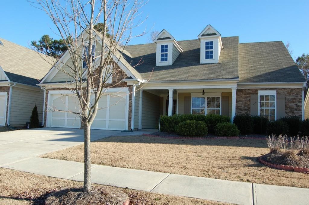 4 bedroom, 1,796 sq ft single family residence sold at 985 Westmoreland Lane, Lawrenceville, GA 30043