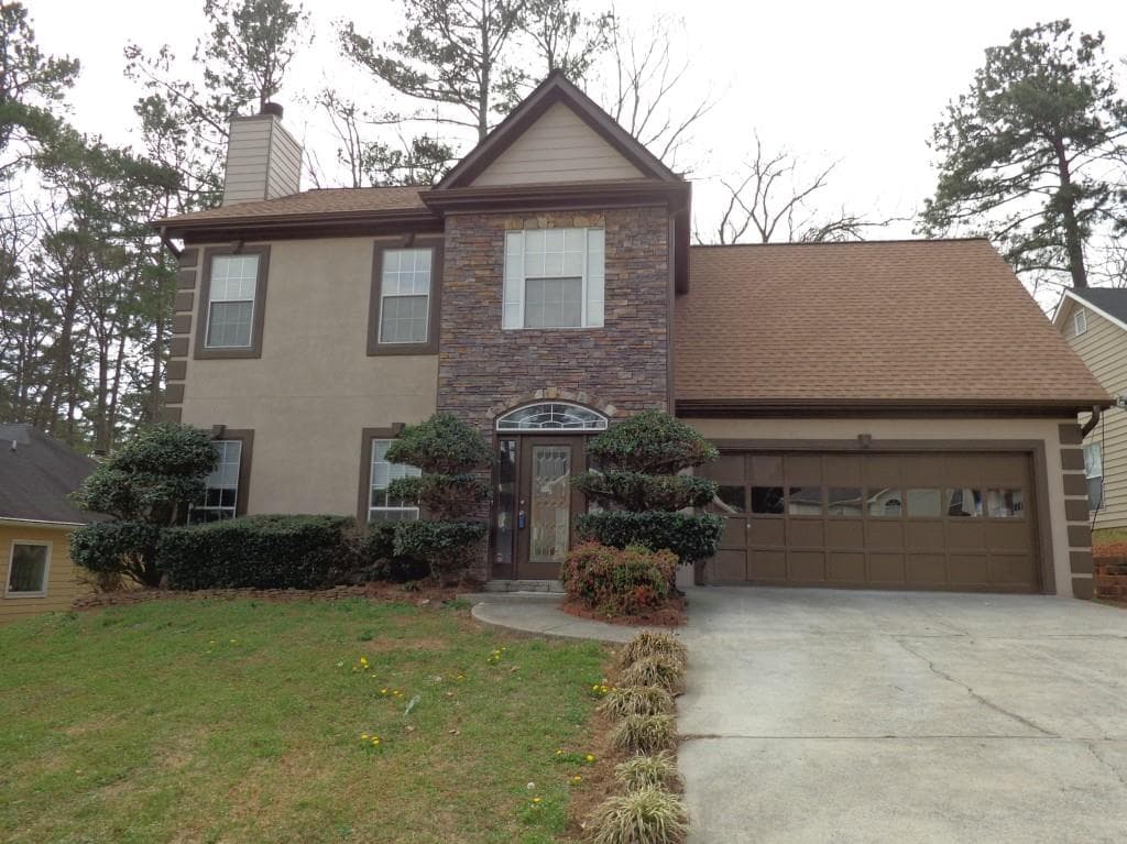 4 bedroom, 1,928 sq ft single family residence sold at 1424 Claredon Drive, Lawrenceville, GA 30043