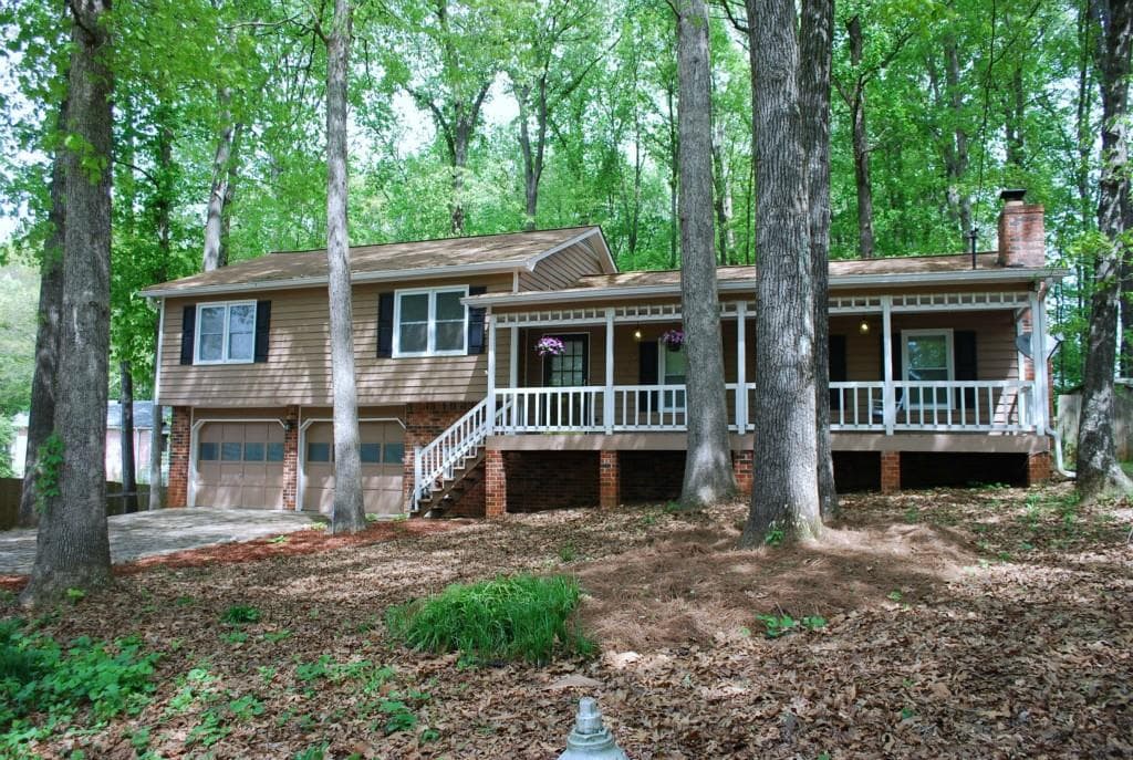 3 bedroom, 1,767 sq ft single family residence sold at 4323 JAPONICA Court, Lilburn, GA 30047