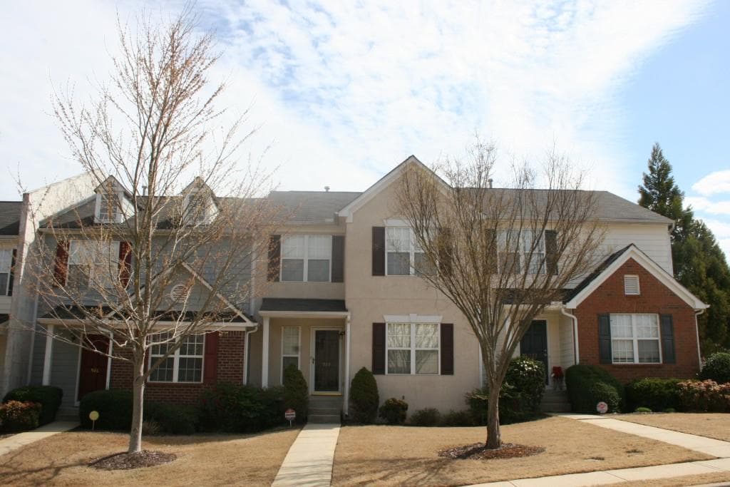 3 bedroom, 1,512 sq ft townhouse sold at 924 Waverly Hills Court ., Lawrenceville, GA 30044