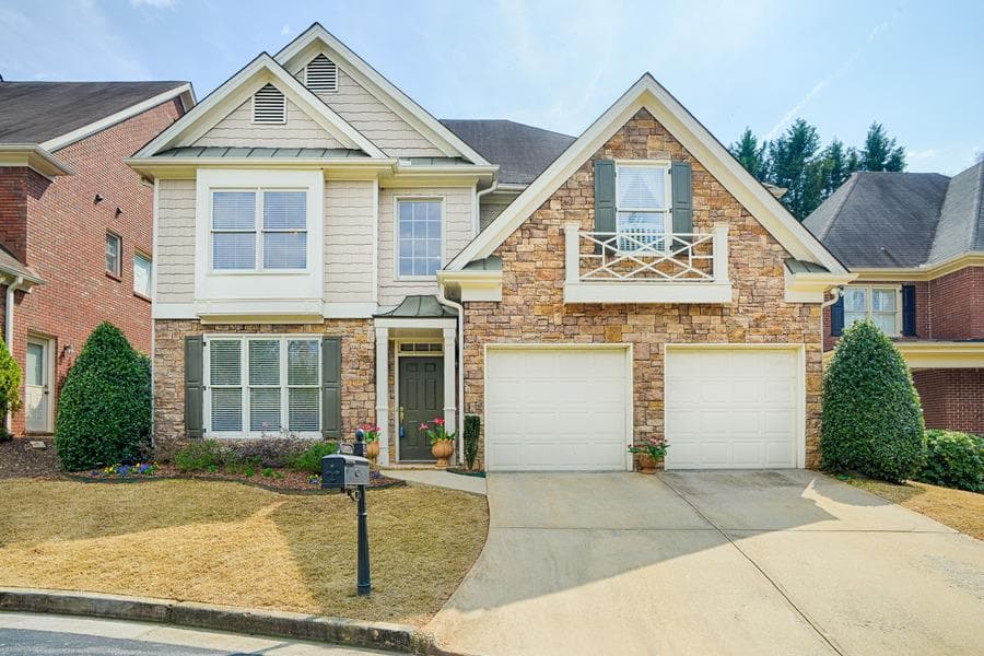 3 bedroom, 3,276 sq ft single family residence sold at 3091 HUDSON Way, Decatur, GA 30033