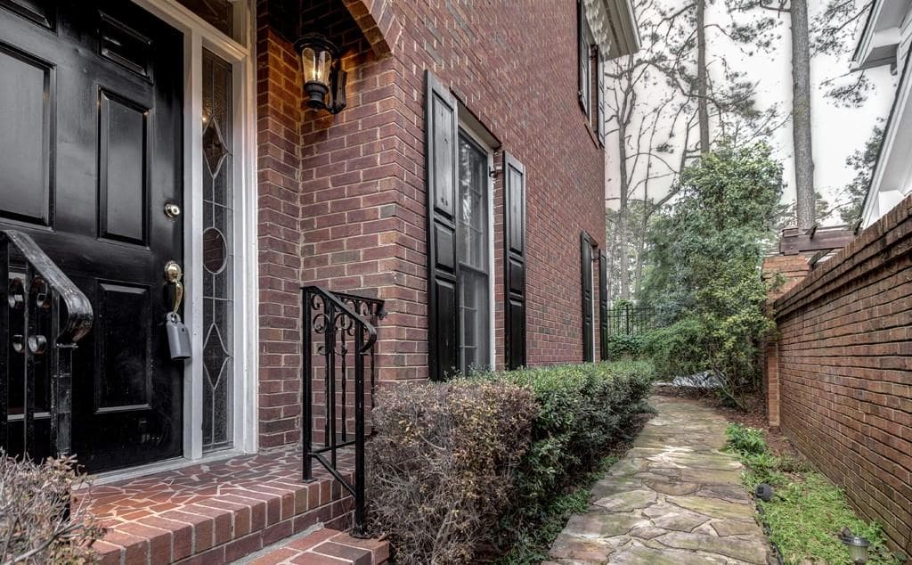 4 bedroom, 2,395 sq ft single family residence sold at 1767 Wilsons Crossing Drive, Atlanta, GA 30033