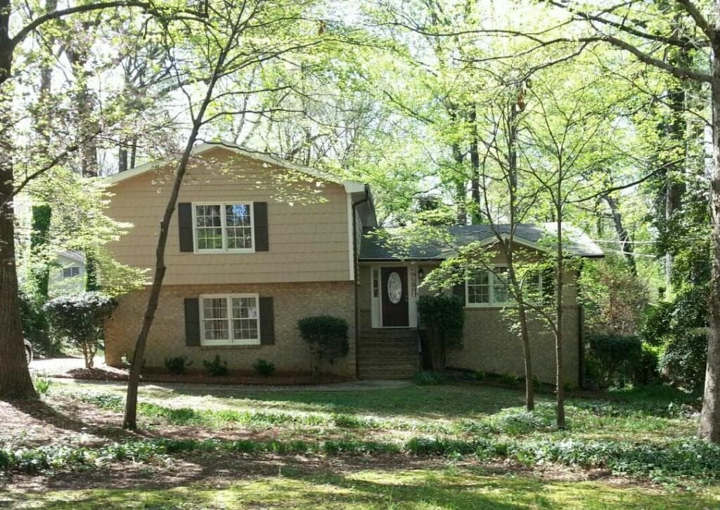 4 bedroom, 2,194 sq ft single family residence sold at 4532 Ridgeland Drive, Lilburn, GA 30047