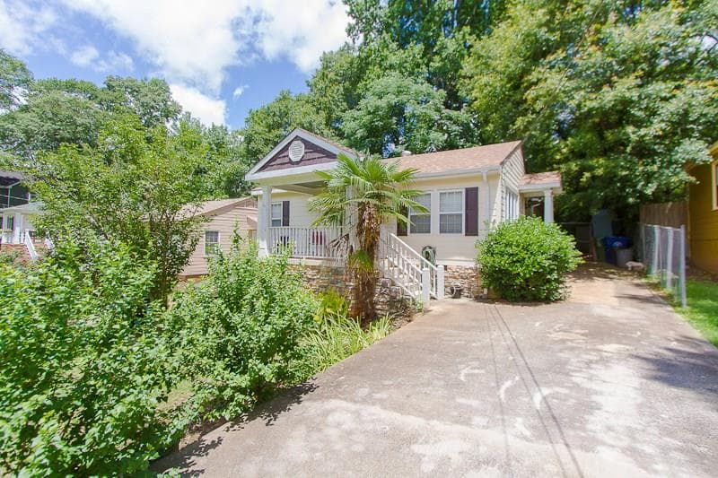 3 bedroom single family residence sold at 1104 Napier Street, Atlanta, GA 30316