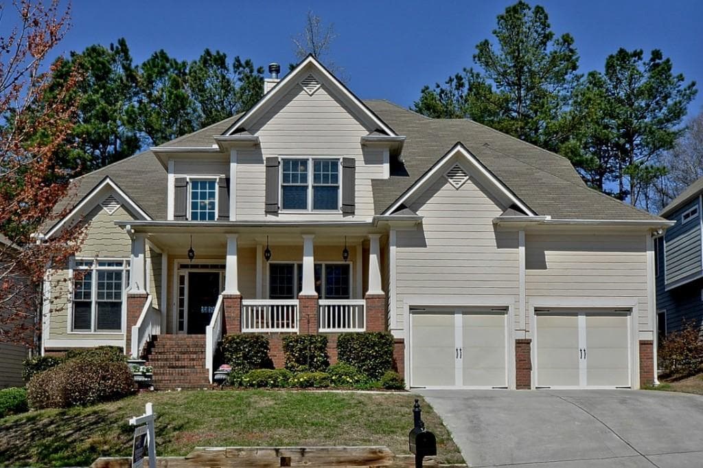5 bedroom, 2,694 sq ft single family residence sold at 3815 Suwanee Mill Drive, Buford, GA 30518