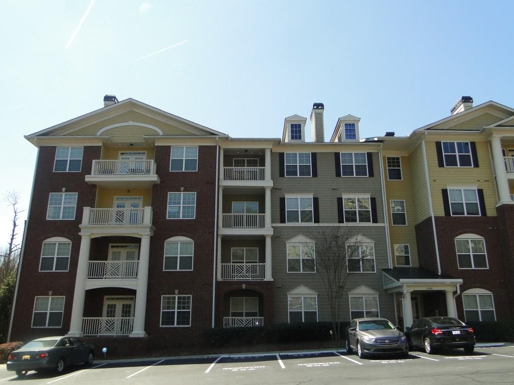 2 bedroom, 1,332 sq ft condominium sold at 3150 Woodwalk Drive 2310, Atlanta, GA 30339