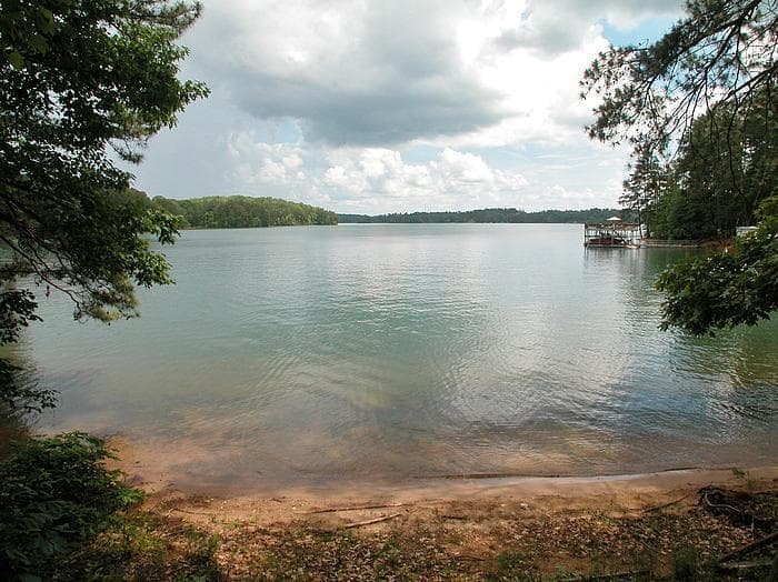 2 bedroom single family residence sold at 5830 Browns Bridge Road, Cumming, GA 30041