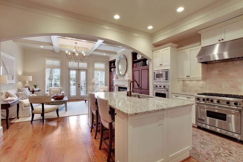3 bedroom, 2,200 sq ft townhouse sold at 58 Sheridan Drive 14, Atlanta, GA 30305