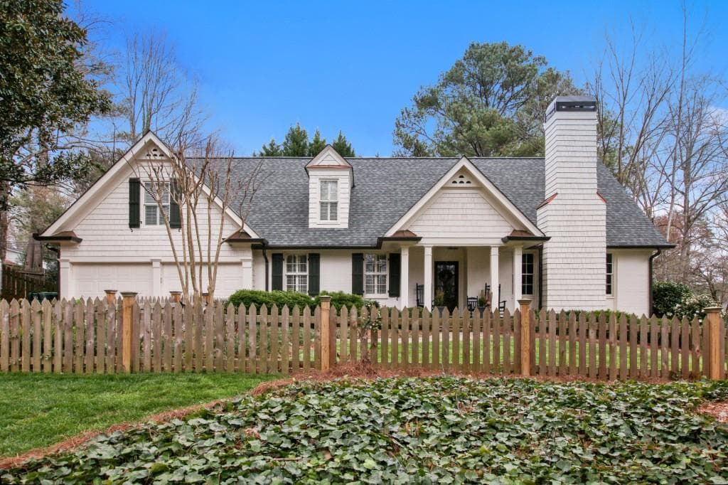 4 bedroom, 2,494 sq ft single family residence sold at 4611 Dalmer Road, Atlanta, GA 30342