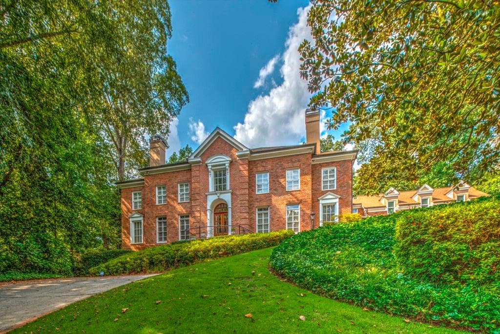 5 bedroom, 7,303 sq ft single family residence sold at 401 Valley Road, Atlanta, GA 30305